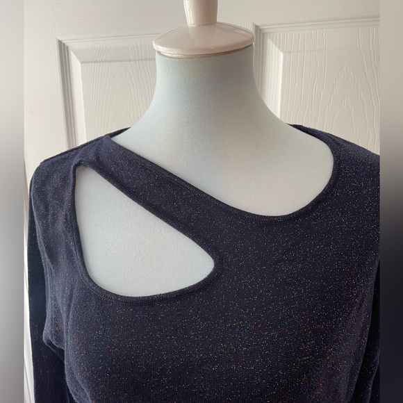 Joseph A Navy Sweater - Picture 7 of 10